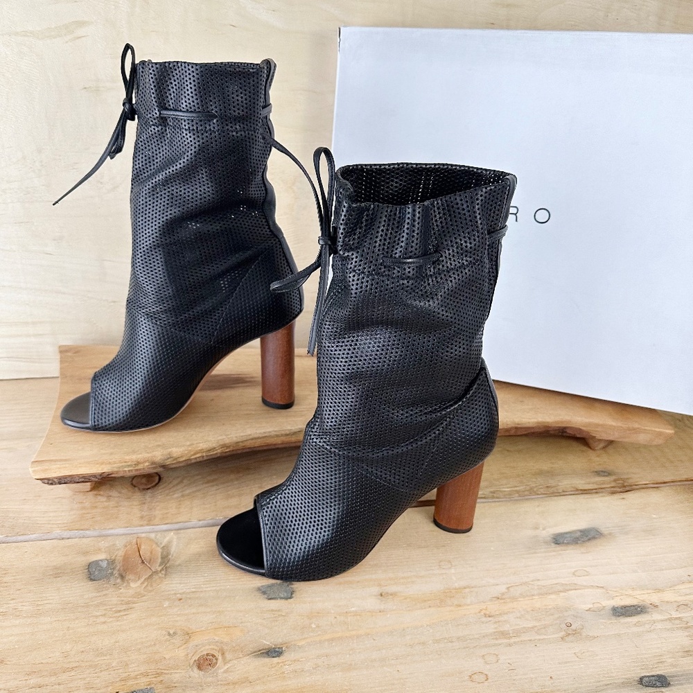 IRO Paris Dairel Perforated Leather Ankle bBoots Black NIB 38/7.5 Open Toe